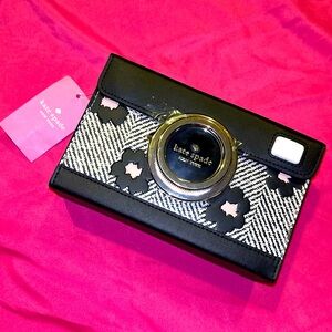♠️Kate Spade Oh Snap! Camera Bag, NWT!♠️